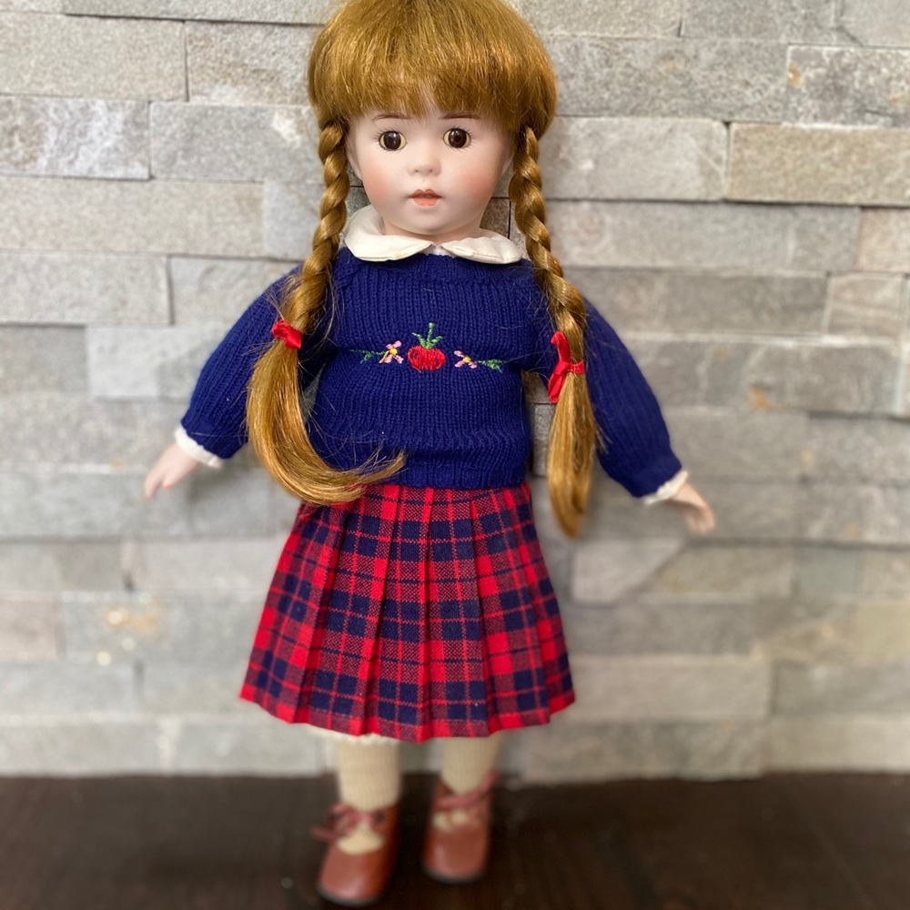 SFBJ 247 Paris Reproduction Bisque Doll